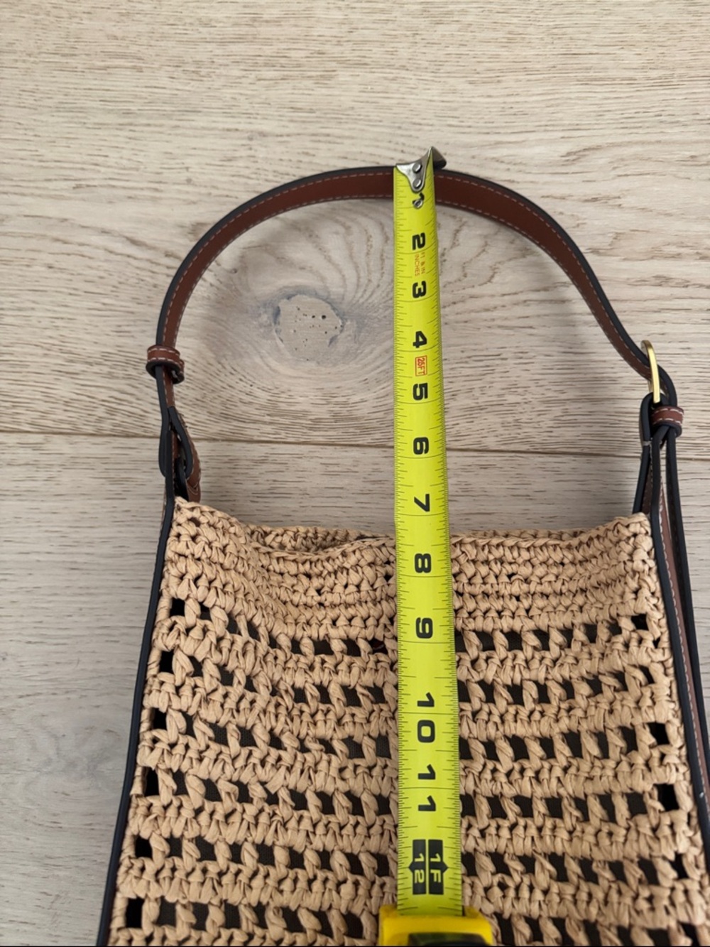 Mango Beige Woven Shoulder Bag w/Brown Leather Handle.Zipper & magnetic closure. - Picture 9 of 13
